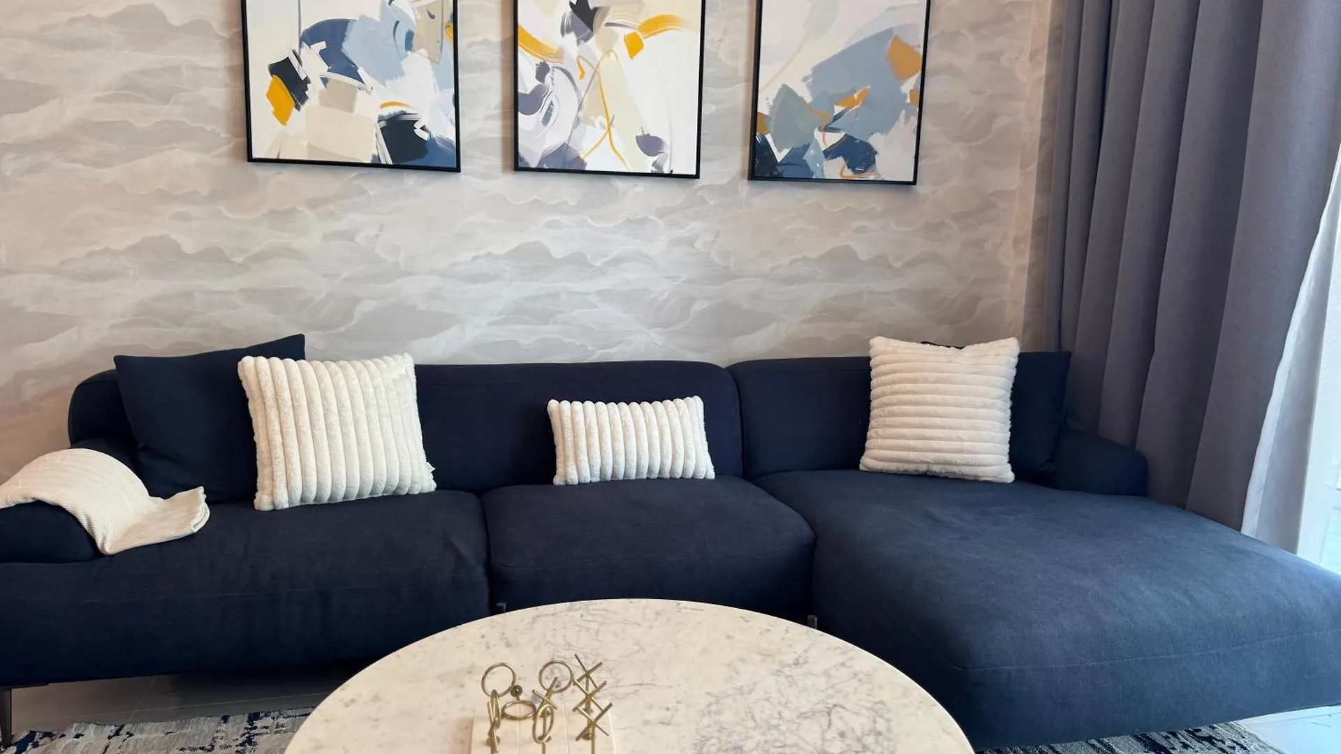 Ashri Luxe Apt On Sheikh Zayed 5 Mins Downtown Dubai Near Metro