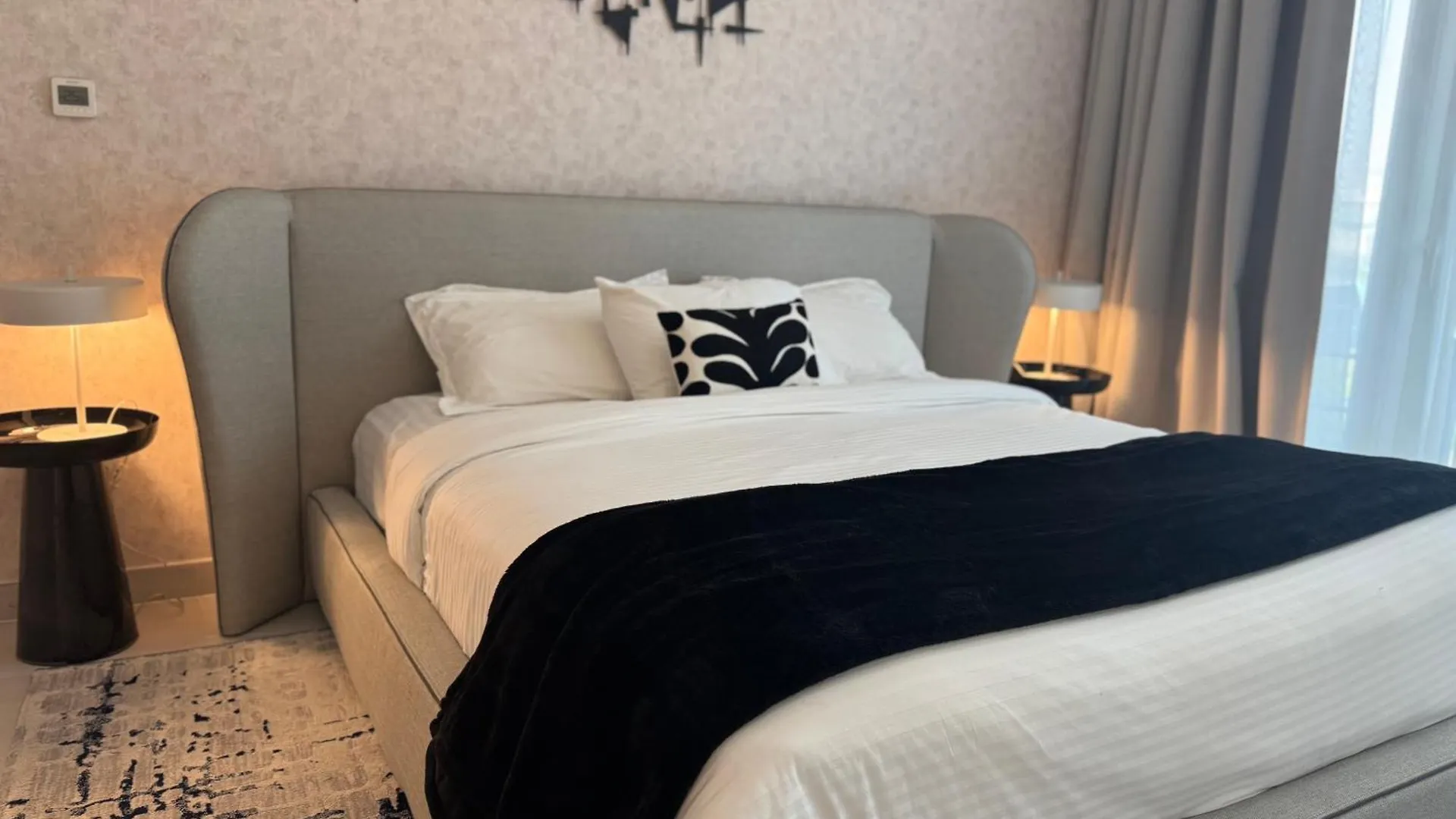 Ashri Luxe Apt On Sheikh Zayed 5 Mins Downtown Dubai Near Metro Apartmán
