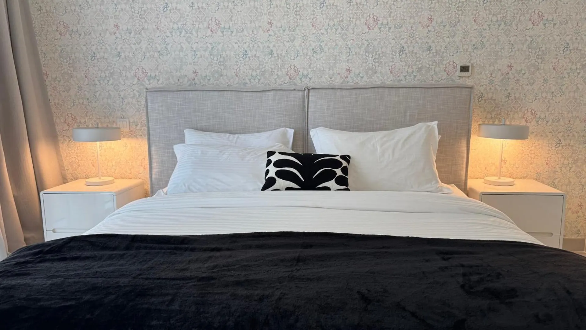 Apartment Ashri Luxe Apt On Sheikh Zayed 5 Mins Downtown Dubai Near Metro United Arab Emirates