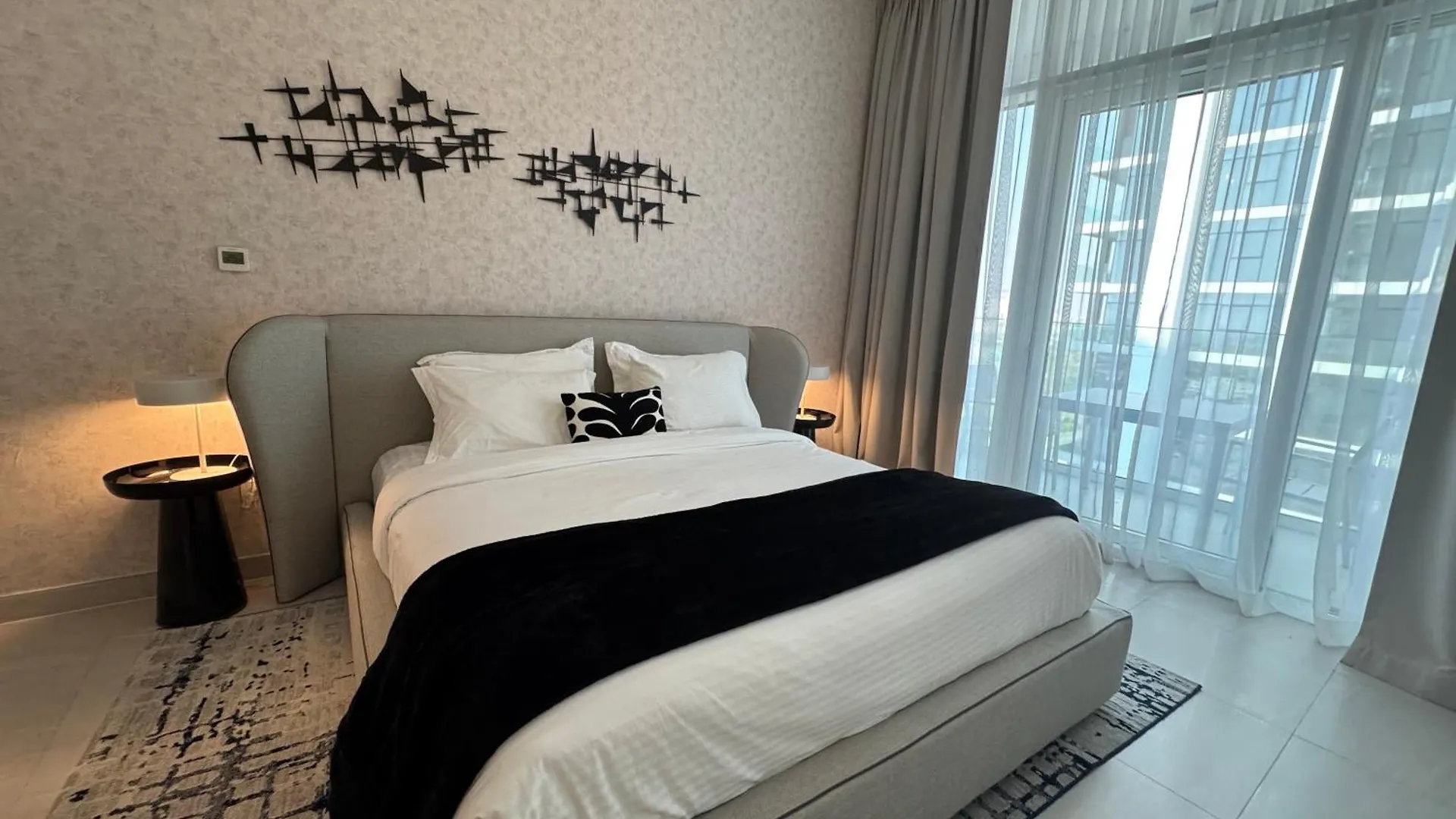 Ashri Luxe Apt On Sheikh Zayed 5 Mins Downtown Dubai Near Metro