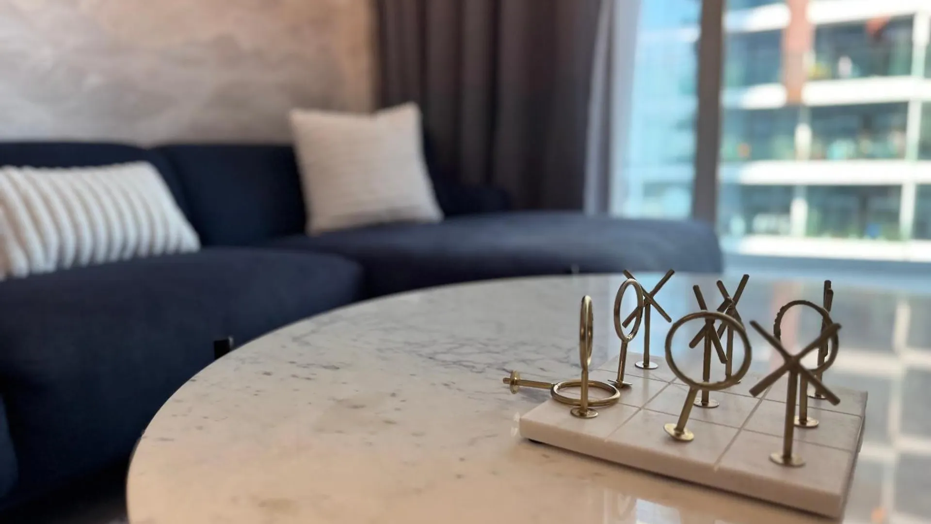 Ashri Luxe Apt On Sheikh Zayed 5 Mins Downtown Dubai Near Metro Apartment