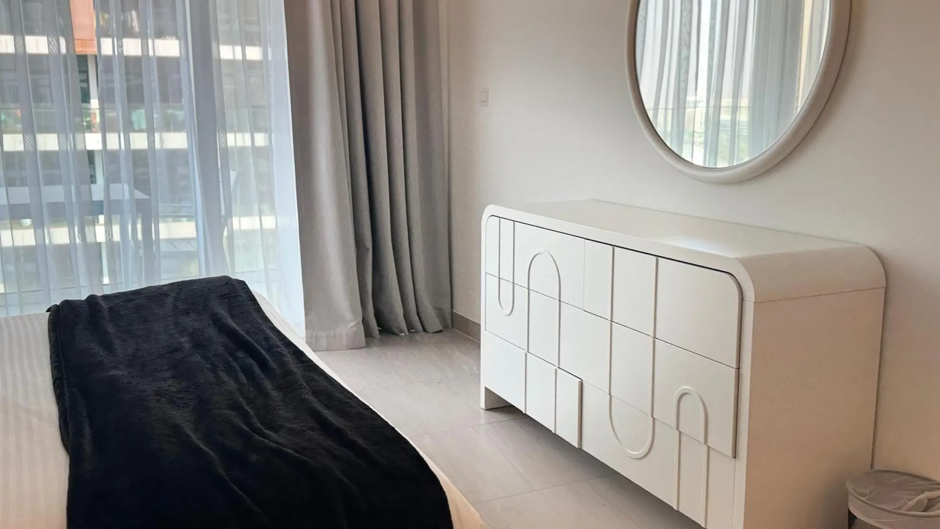 Apartment Ashri Luxe Apt On Sheikh Zayed 5 Mins Downtown Dubai Near Metro
